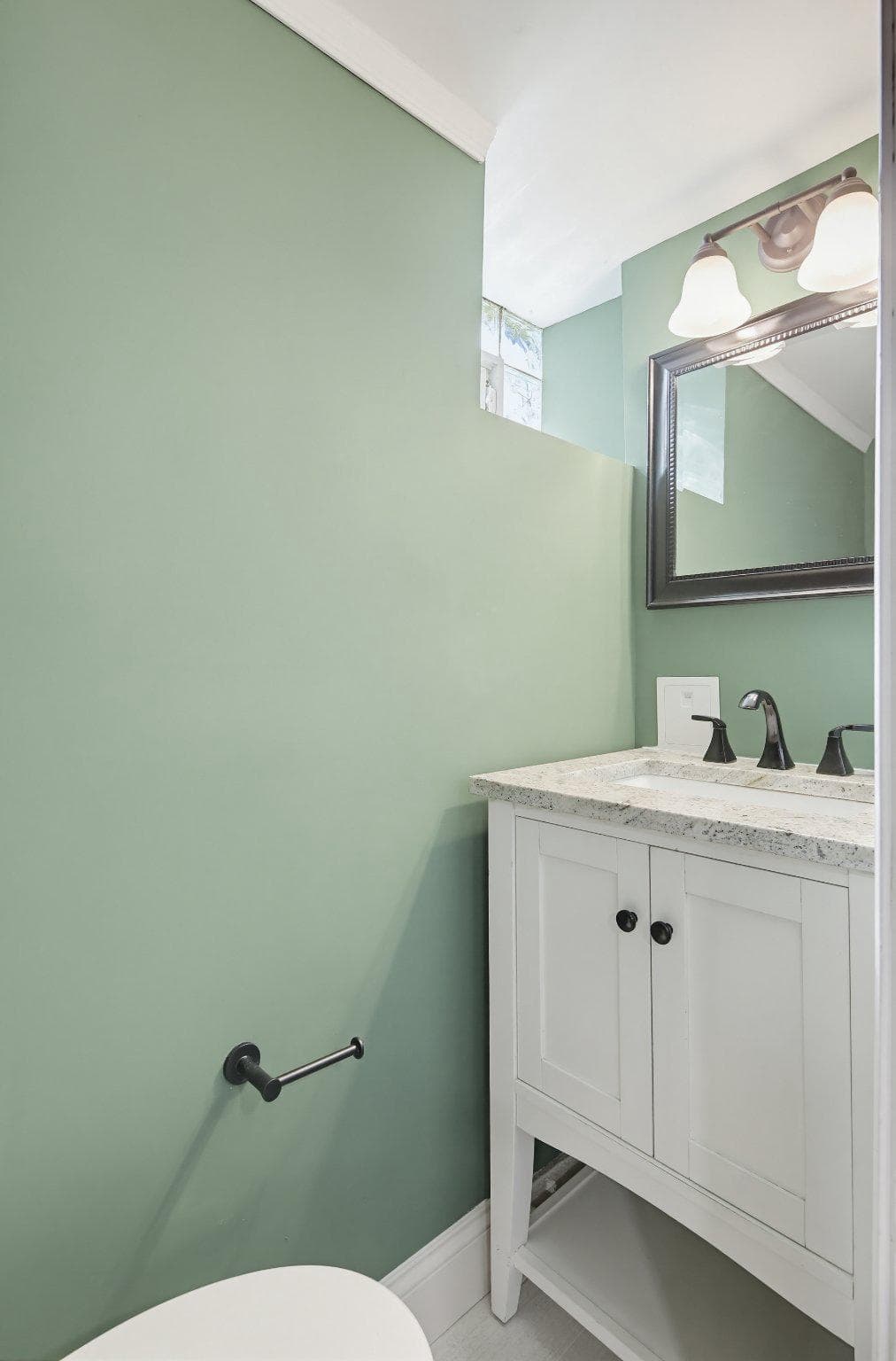 12 N Rosedale Street photo 7