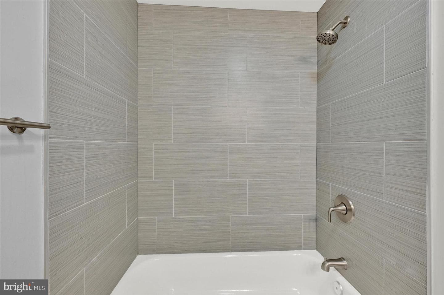 1421 Hull Street photo 28