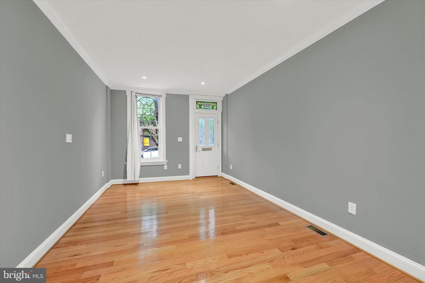 1421 Hull Street photo 6
