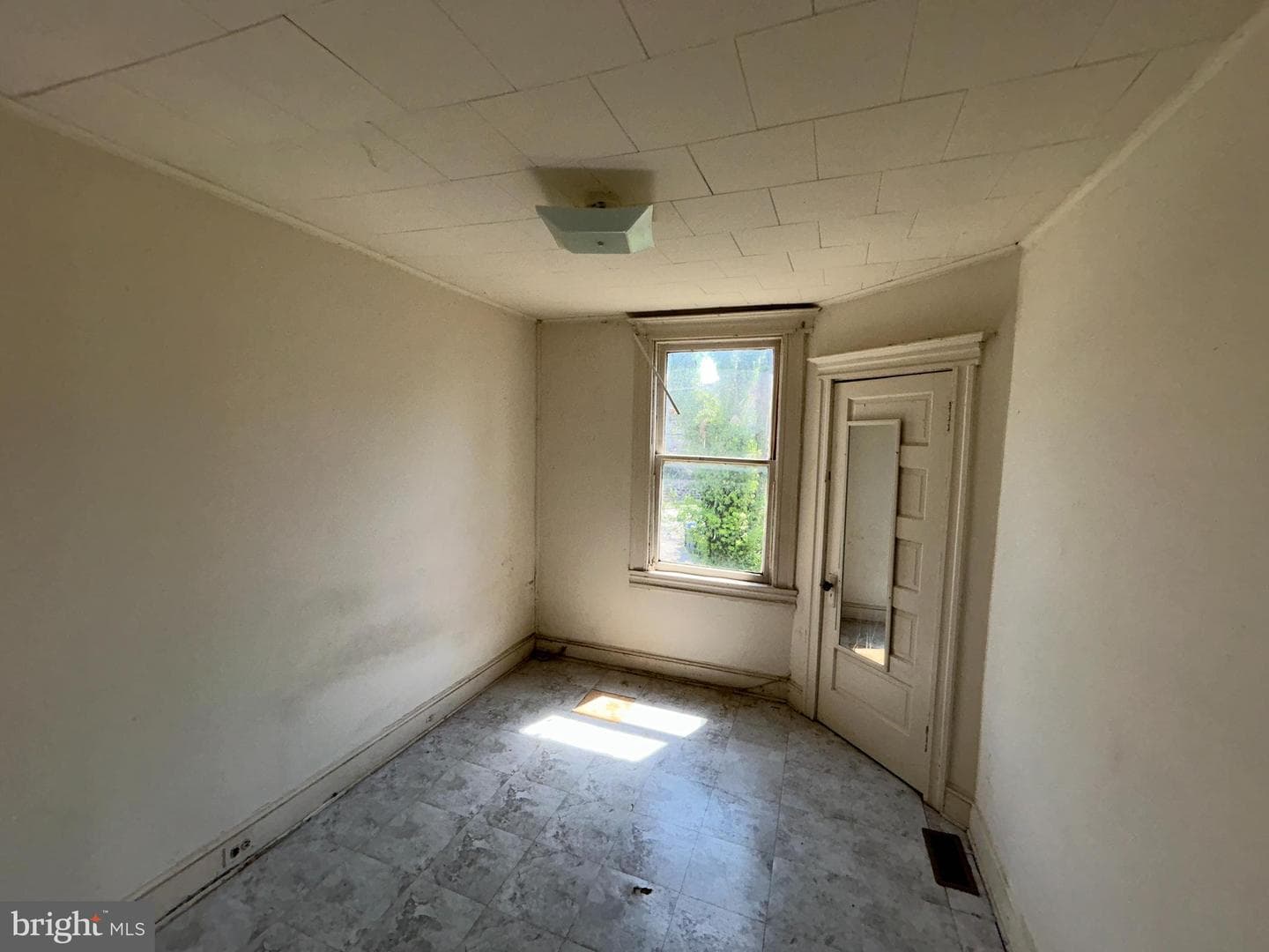 2215 Belair Road photo 15