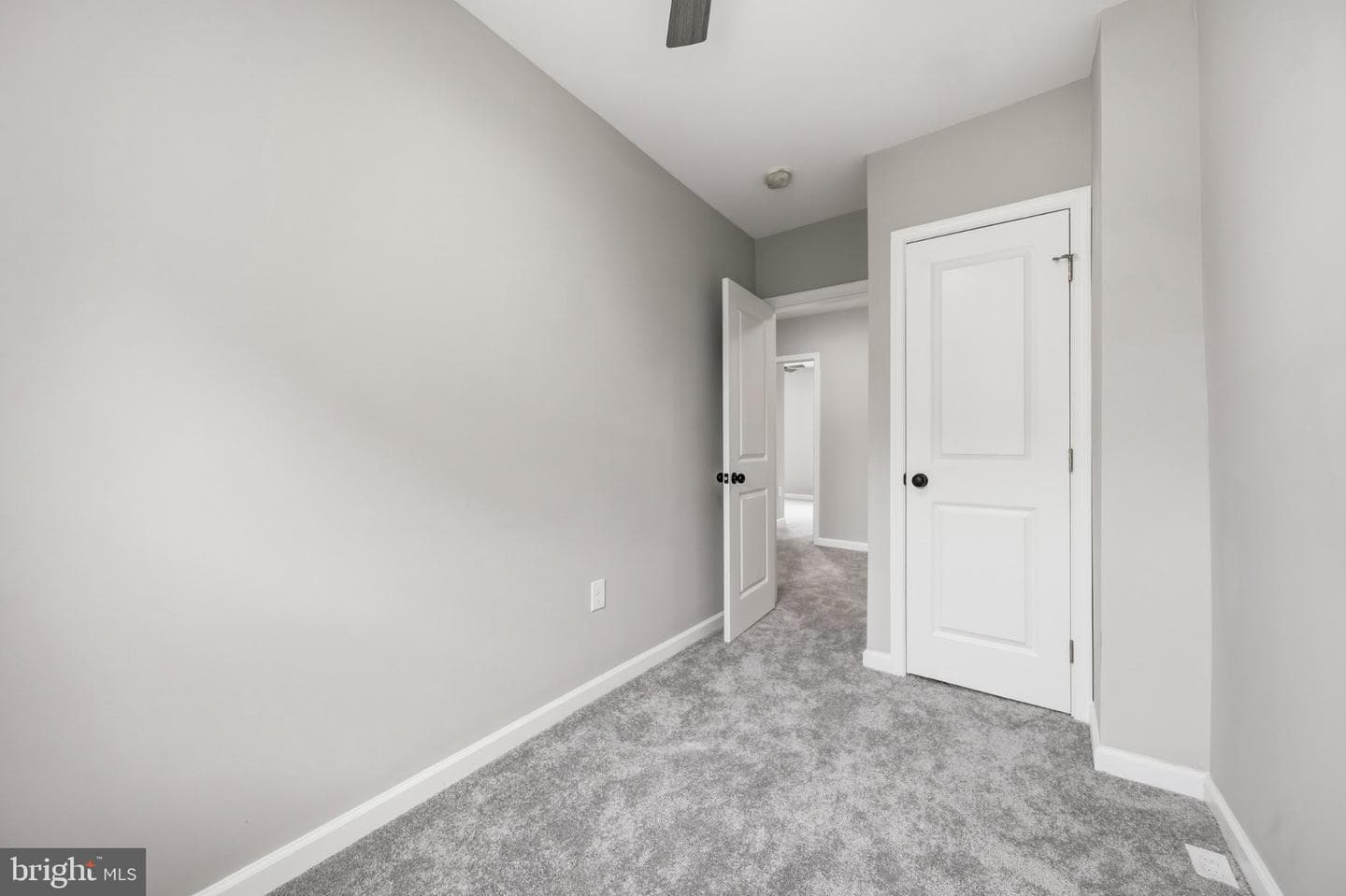 2600 Oswego Avenue photo 13