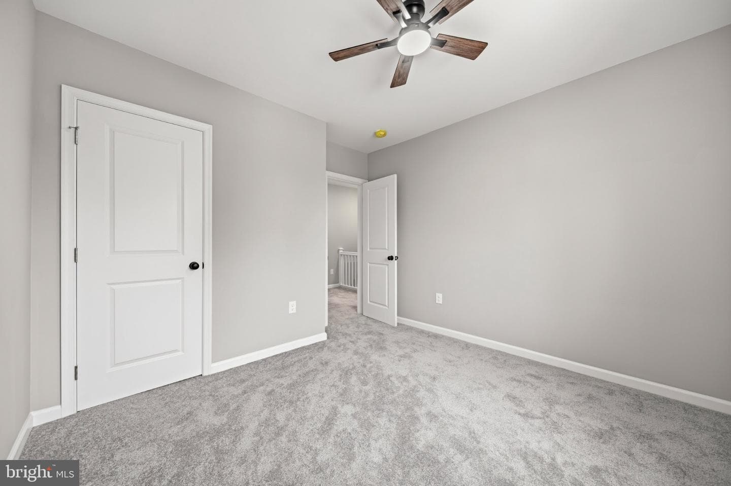 2600 Oswego Avenue photo 15