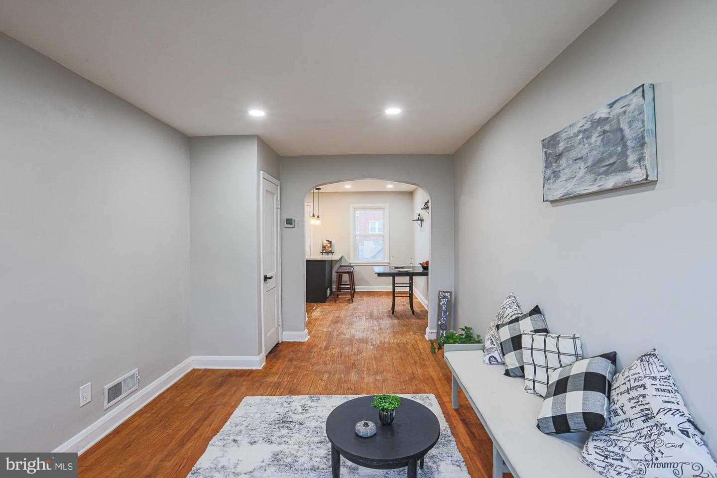 3635 Lyndale Ave photo 3