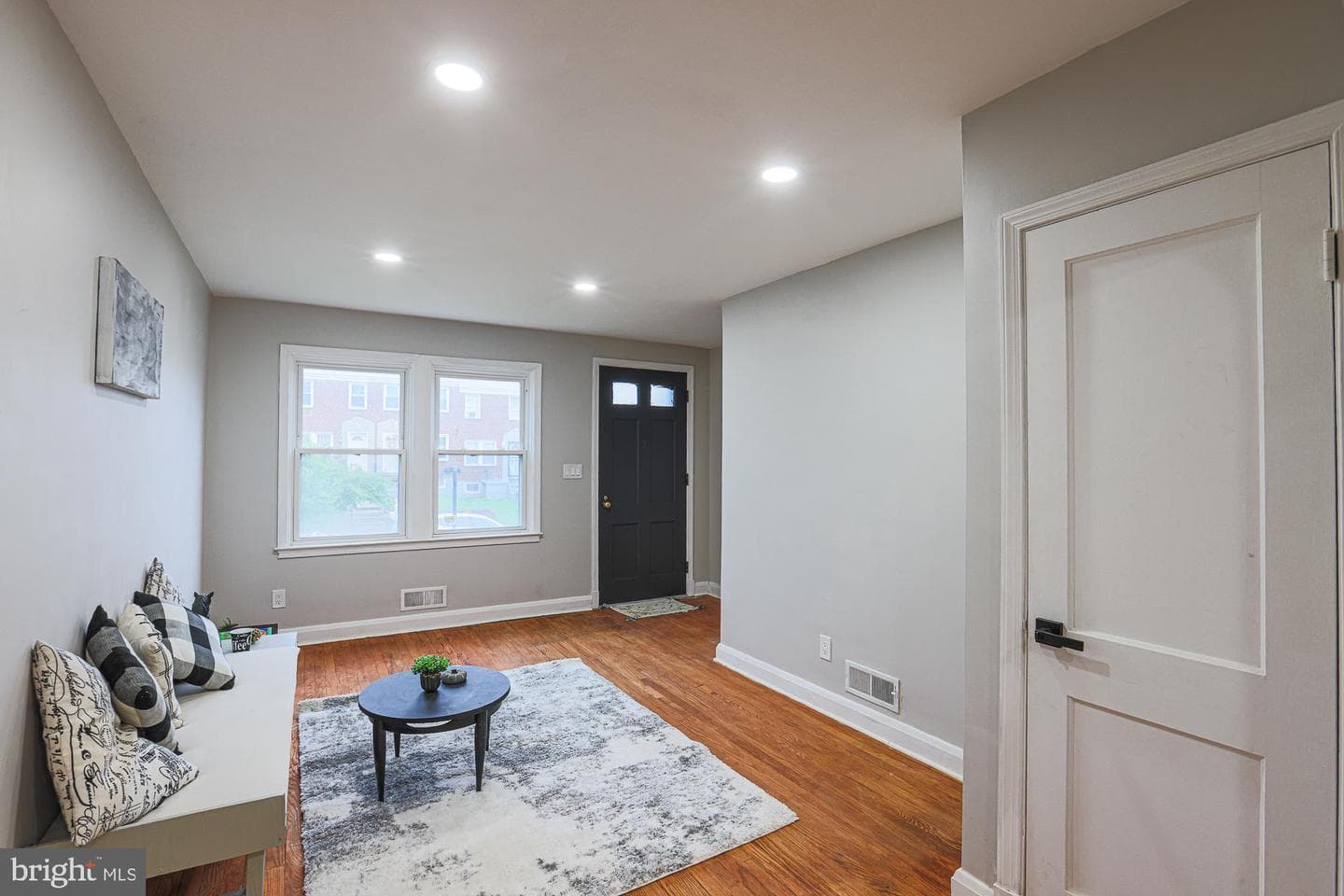 3635 Lyndale Ave photo 5