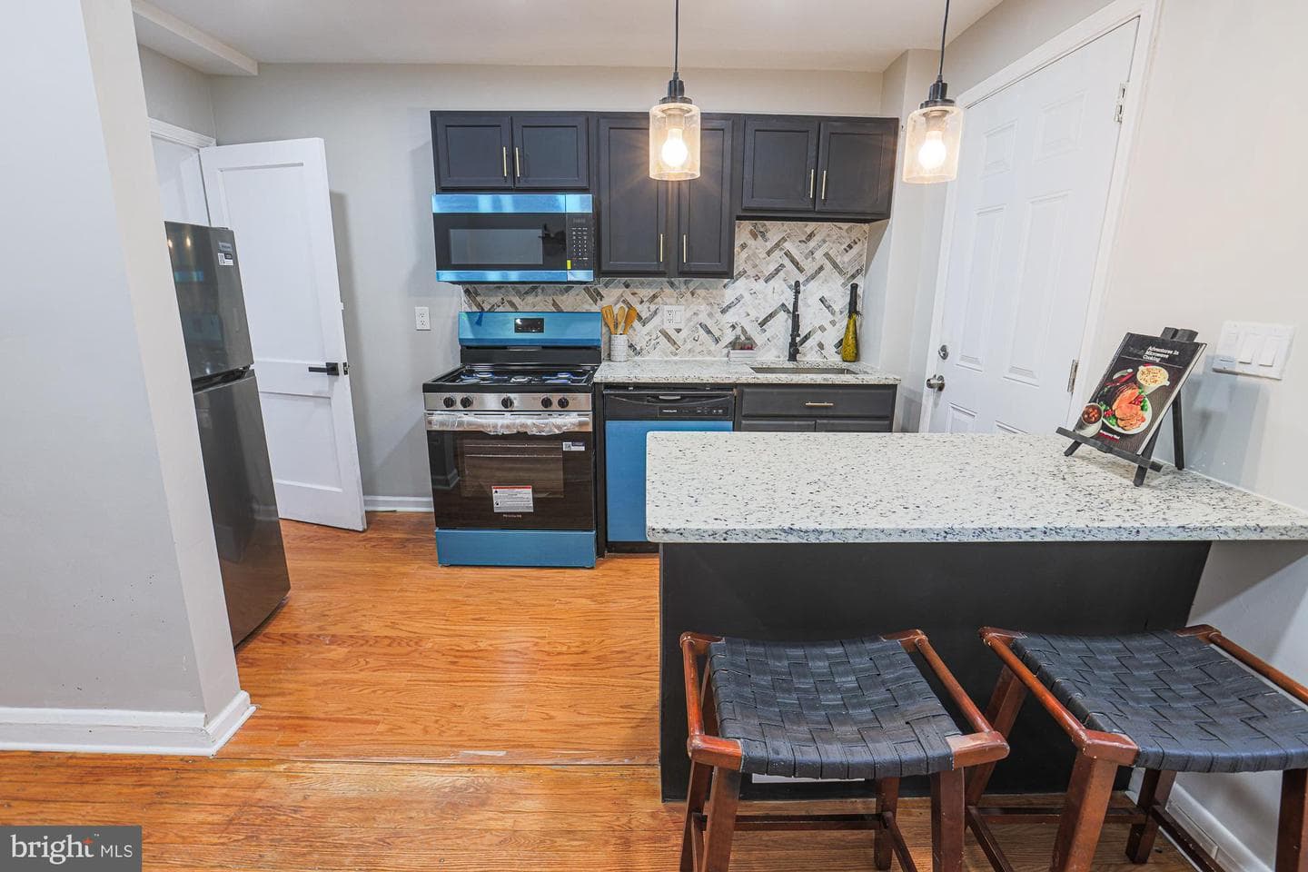 3635 Lyndale Ave photo 7
