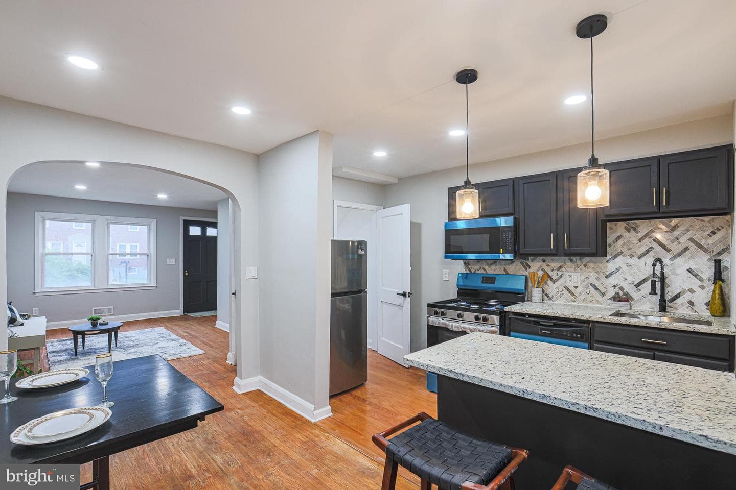 3635 Lyndale Ave photo 9