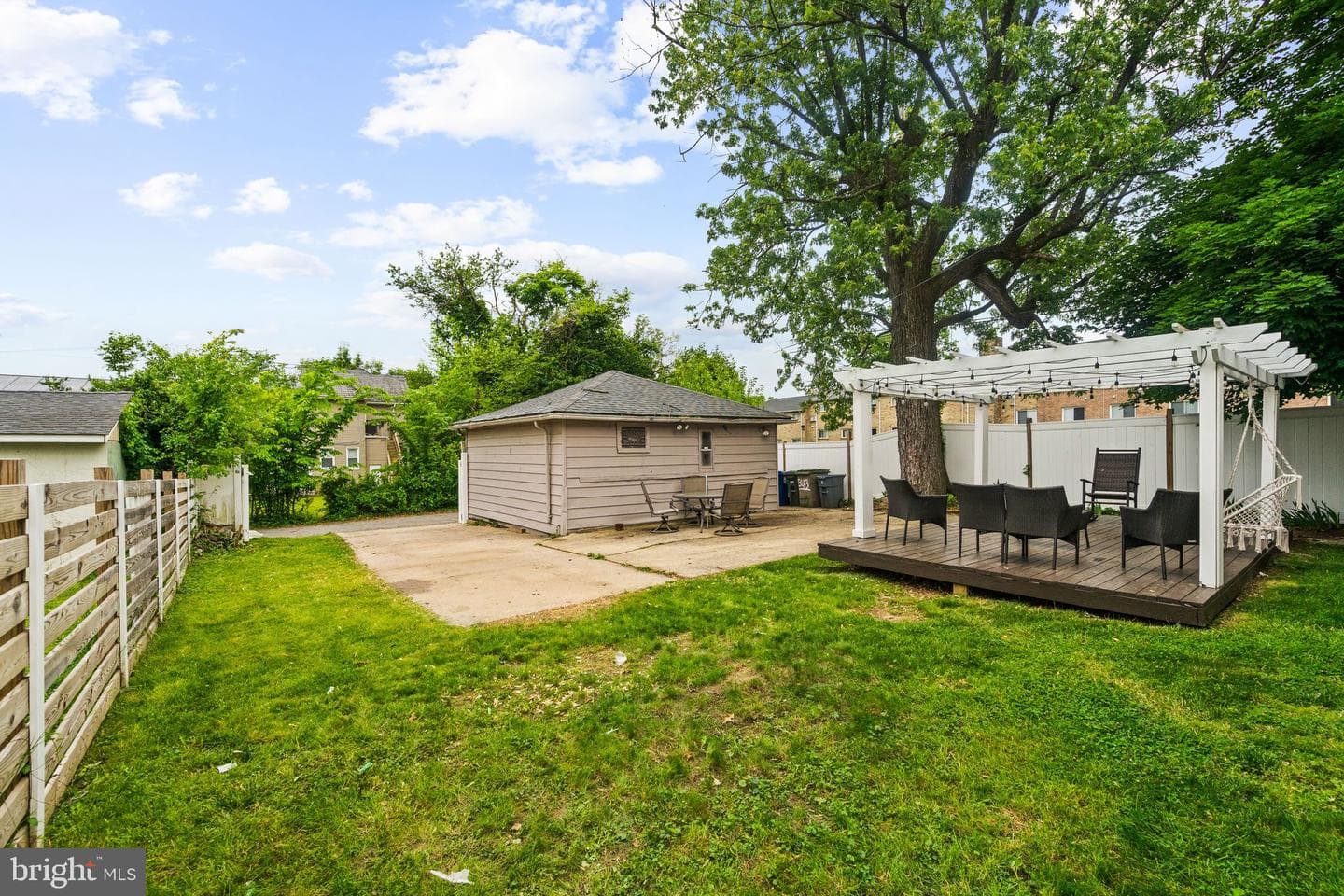 3413 Bateman Avenue photo 28