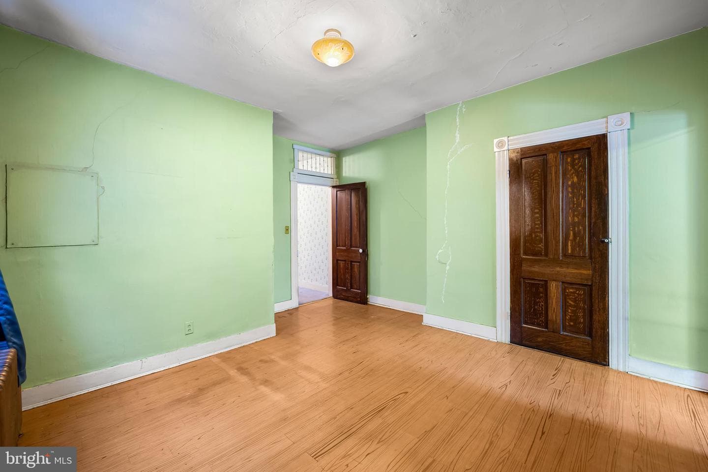1016 W 38th Street photo 18
