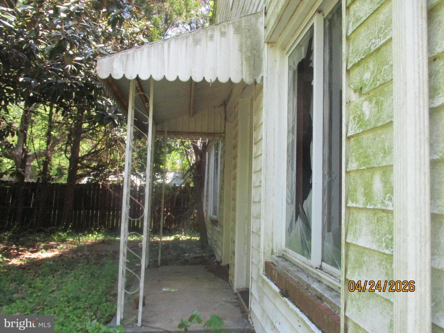 4604 Powell Avenue photo 10