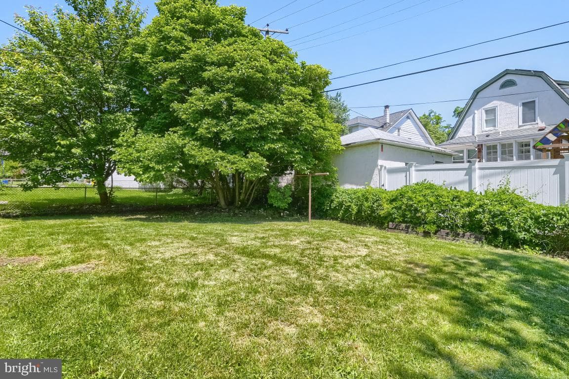 411 N Rock Glen Road photo 32