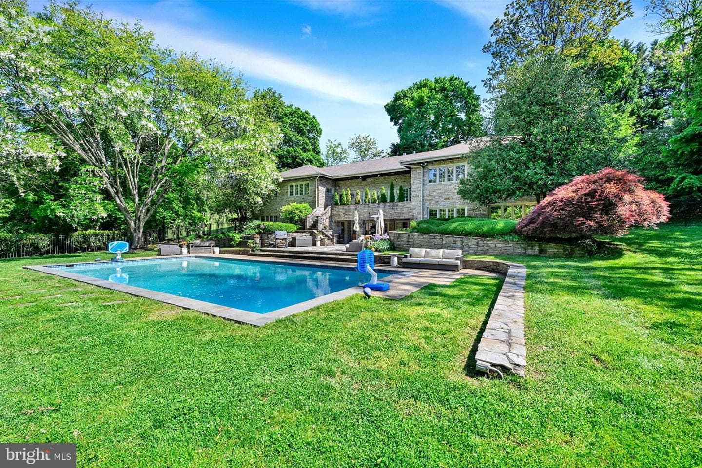 904 Bellemore Rd photo 4