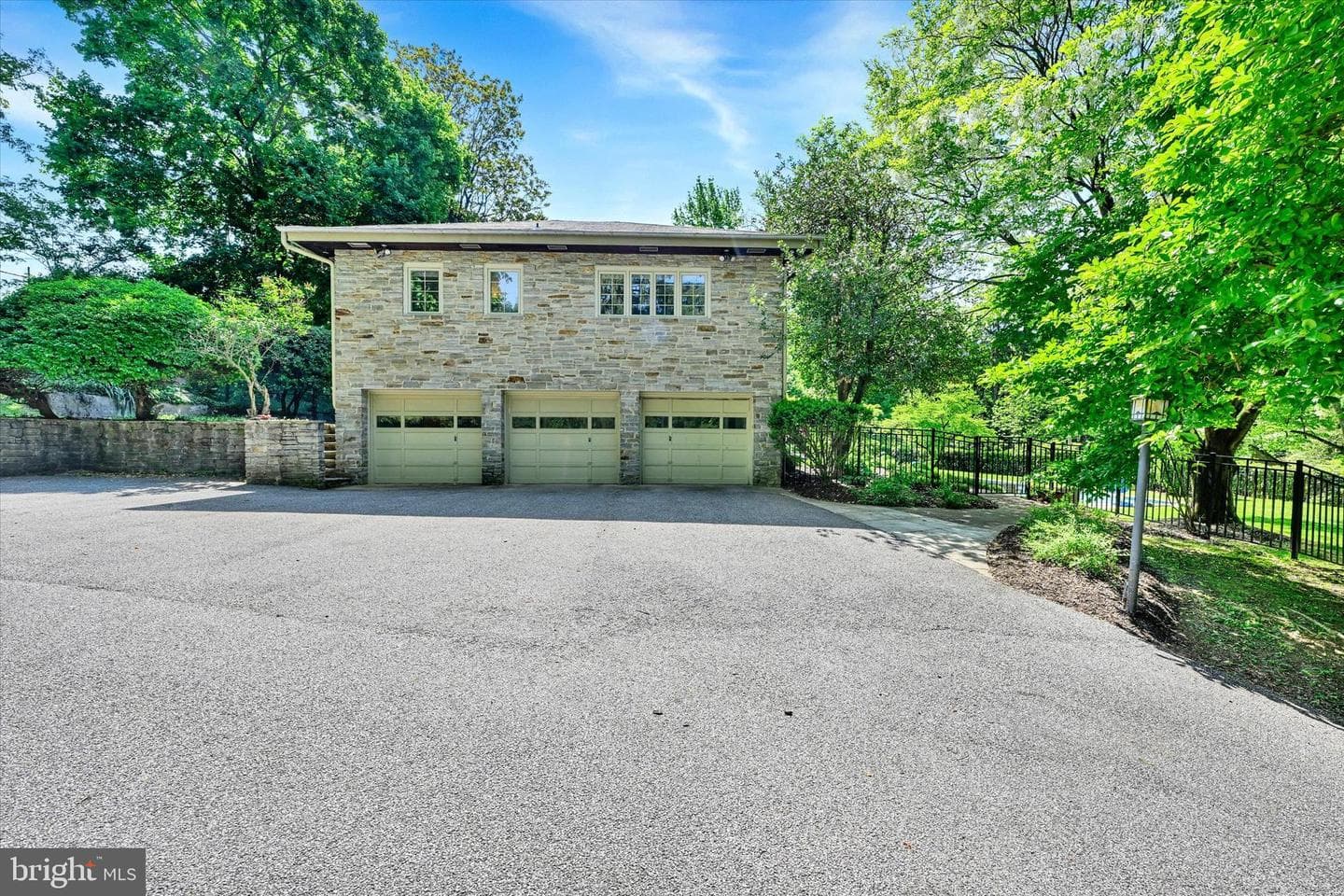 904 Bellemore Rd photo 53