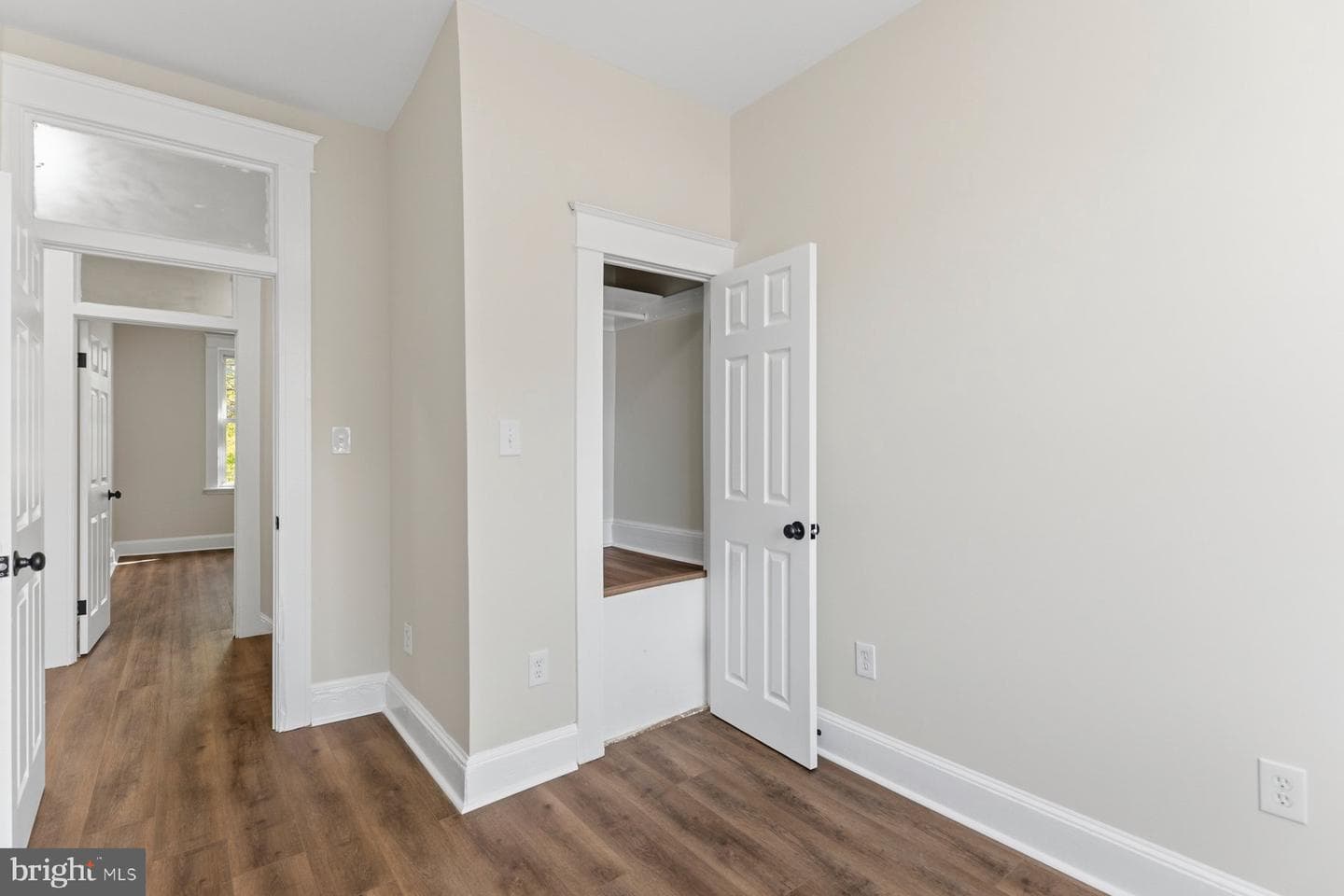739 Mccabe Avenue photo 14