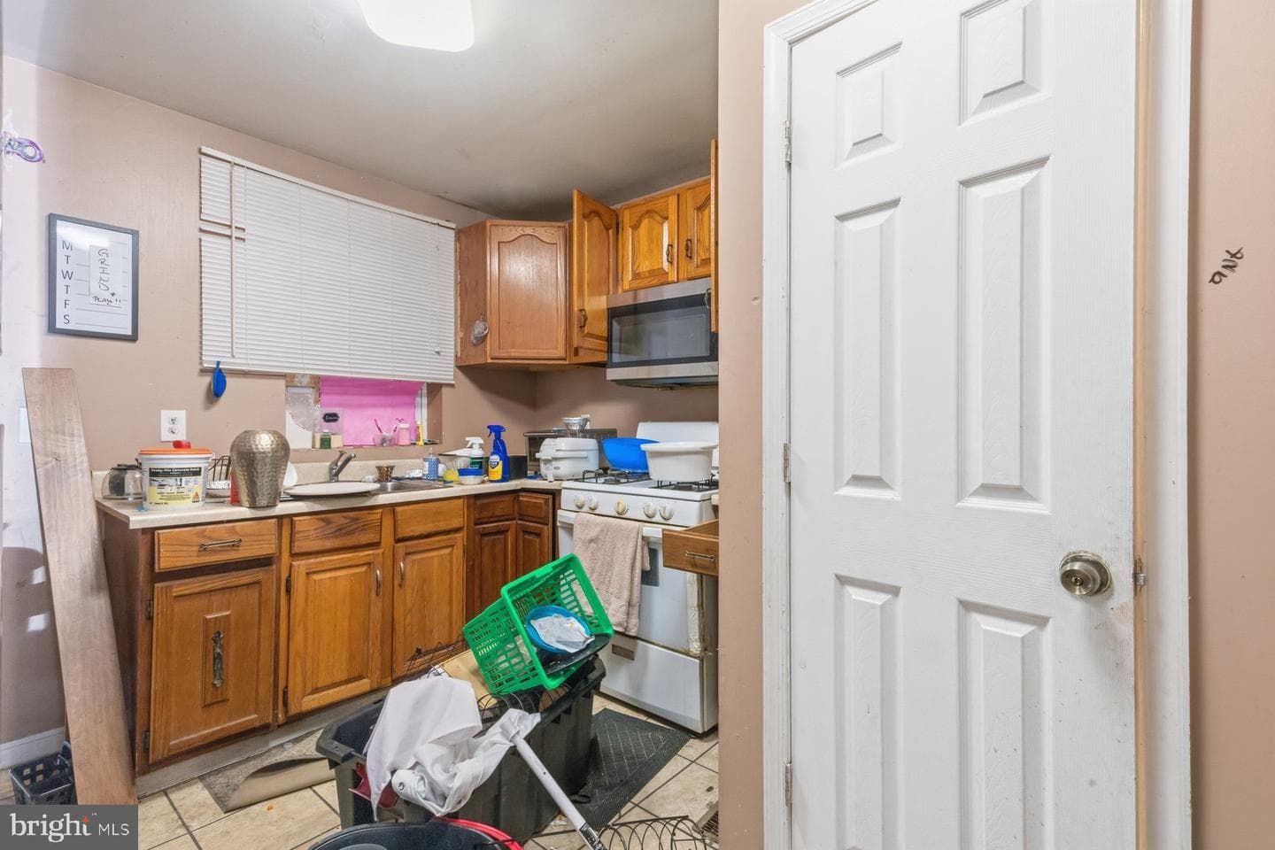 3709 Mount Pleasant Avenue photo 4