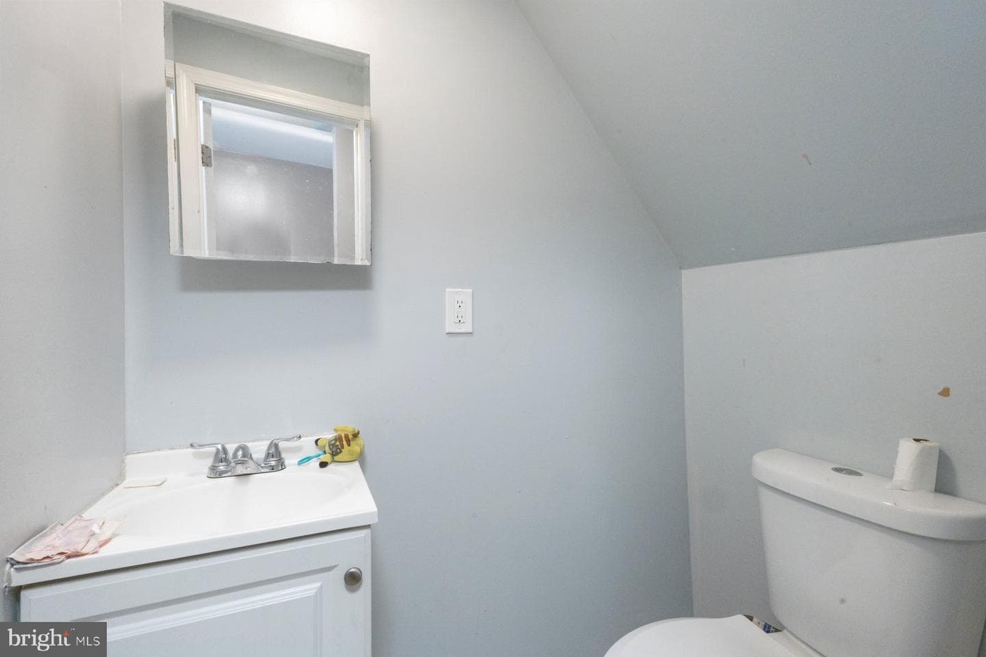 3709 Mount Pleasant Avenue photo 6