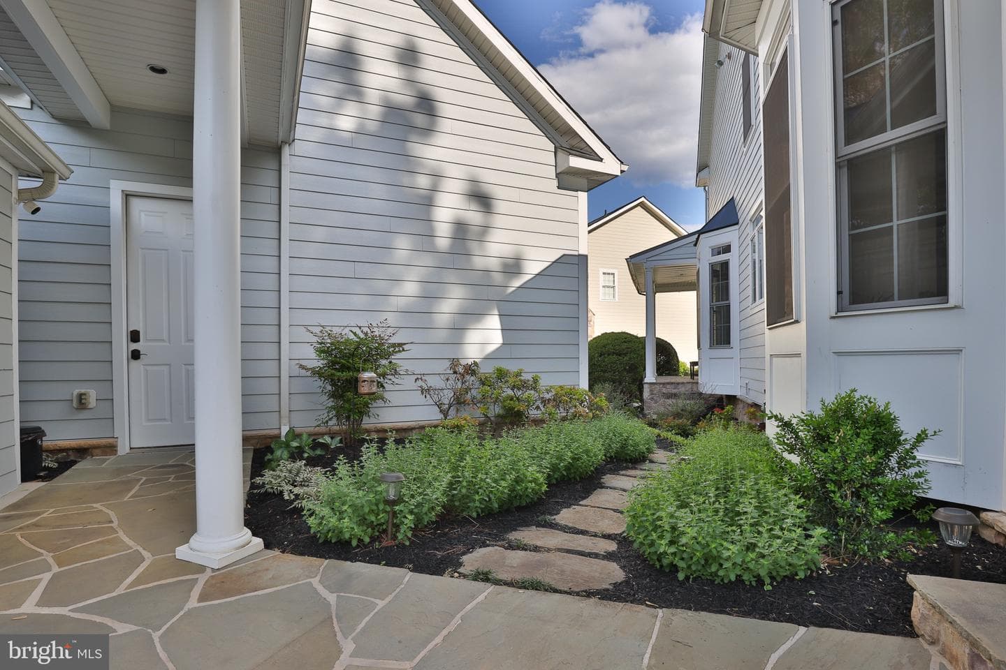 1114 Washingtonville Drive photo 6