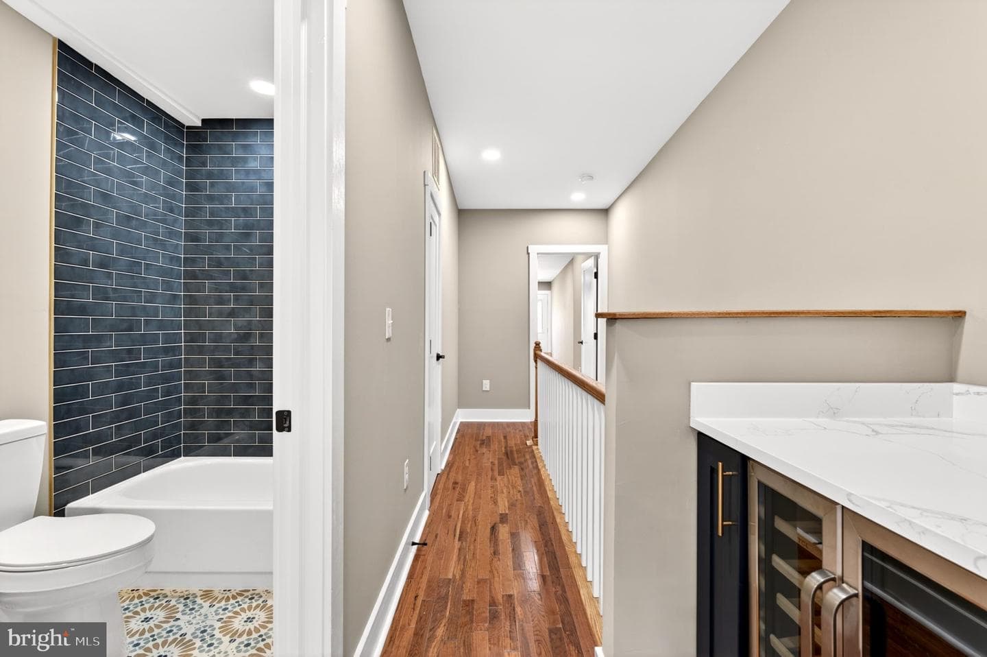 1342 Andre Street photo 39
