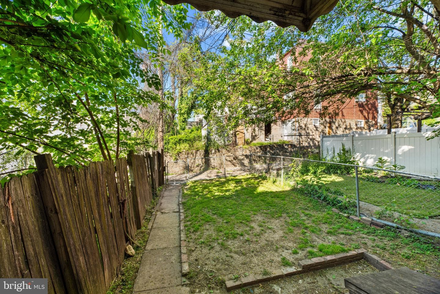 538 Hurley Avenue photo 27