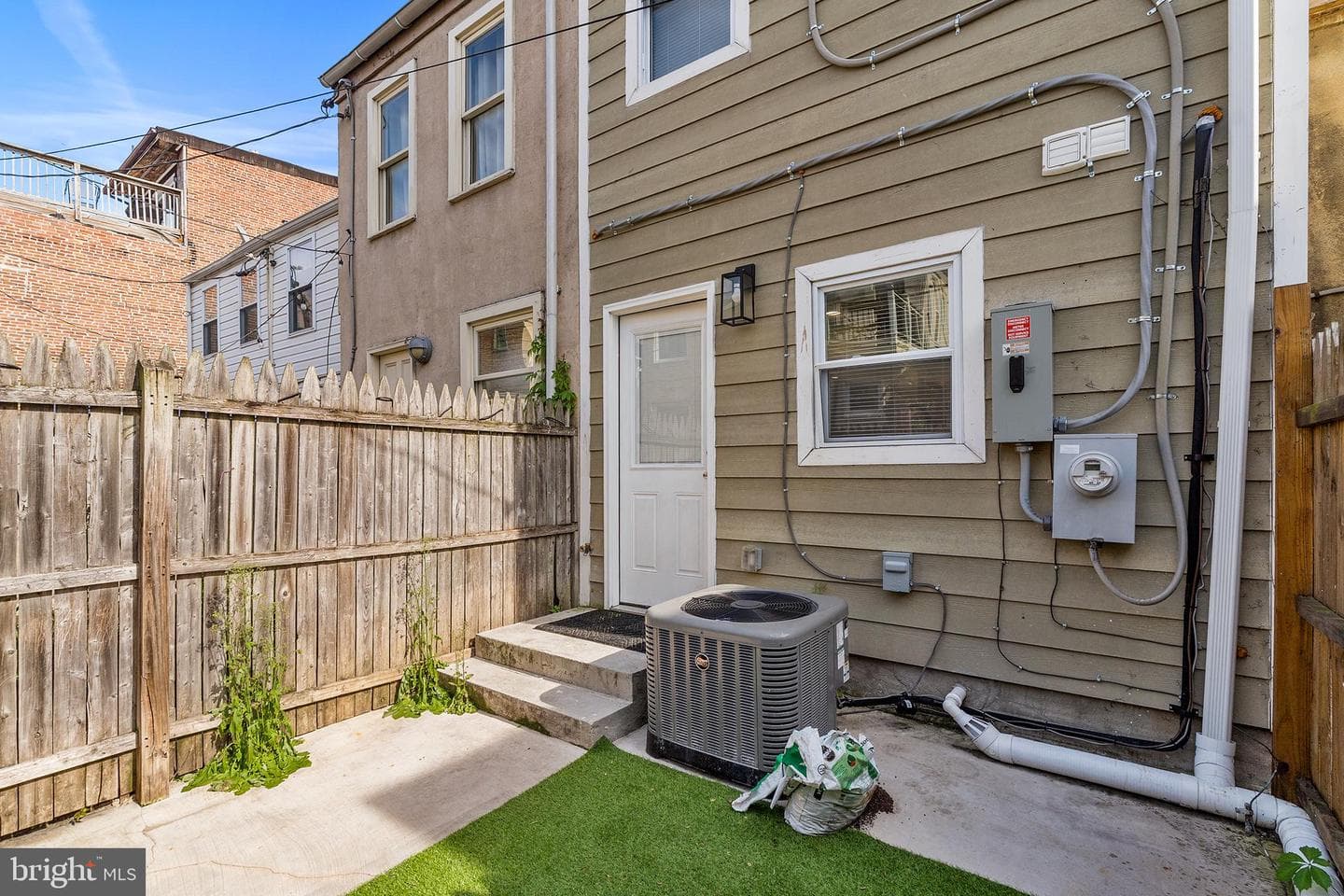 640 Melvin Drive photo 23