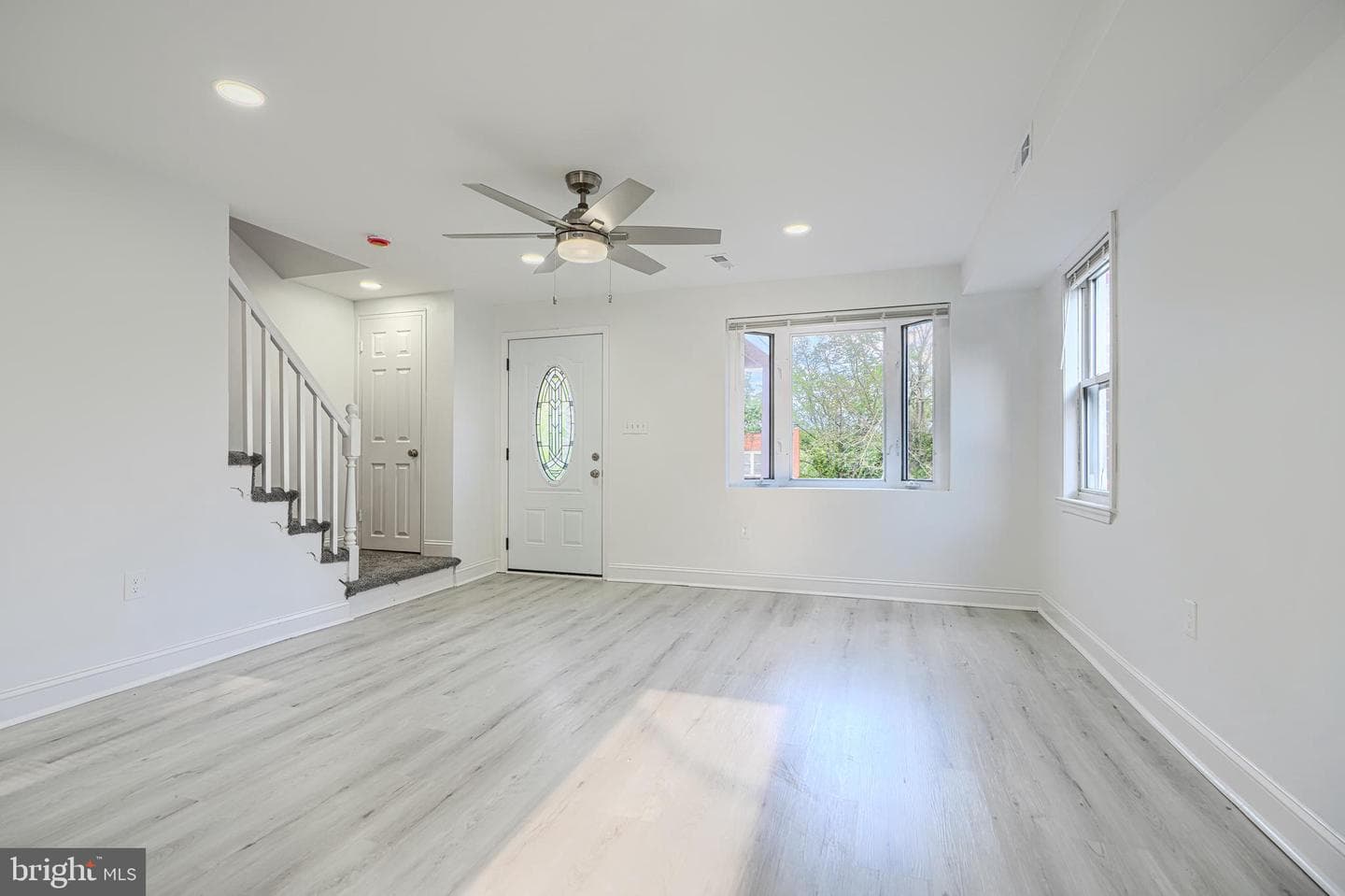 4558 Finney Avenue photo 9