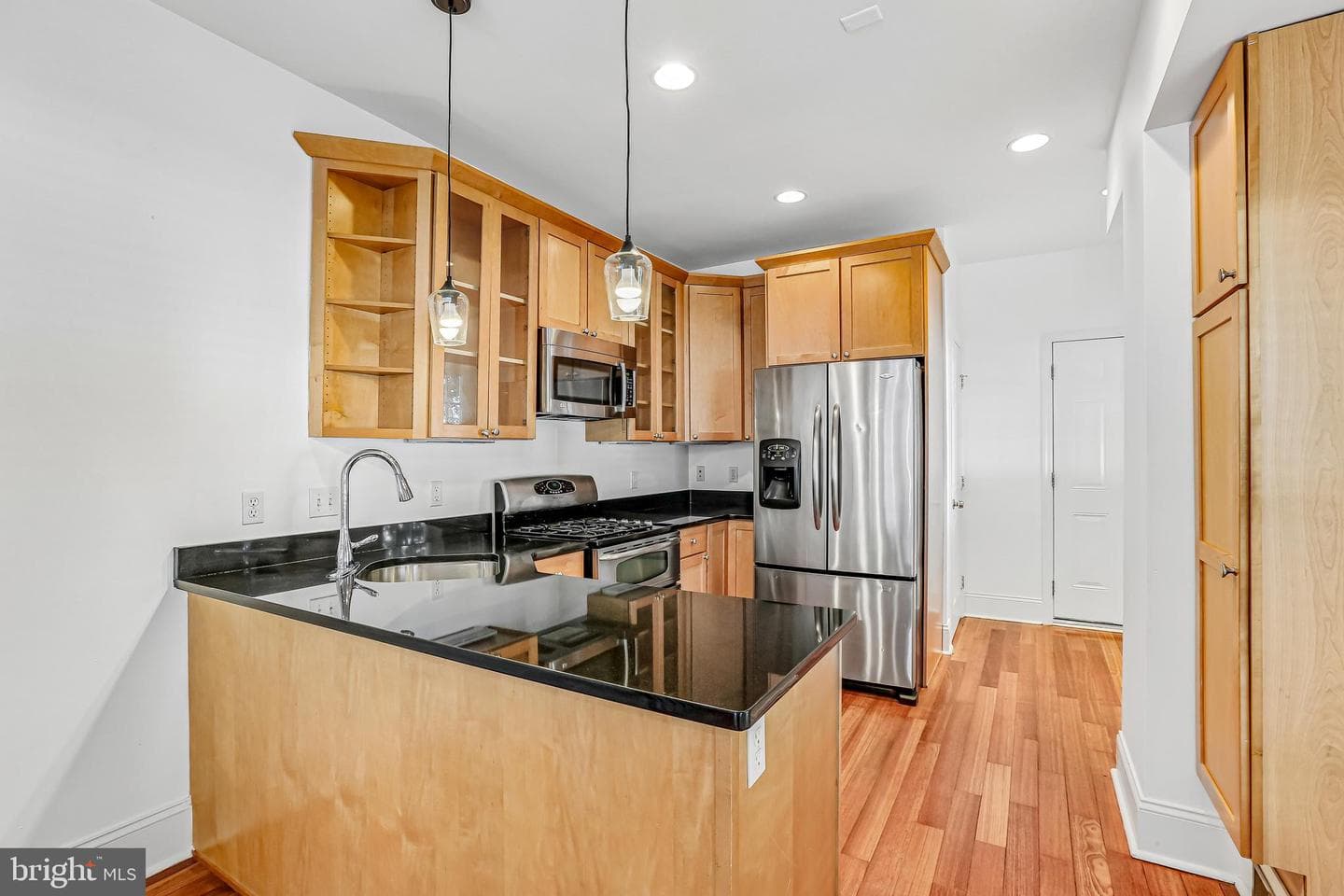 3142 Fait Avenue photo 12