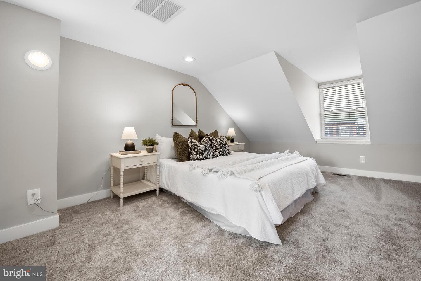1206 S Charles Street photo 22