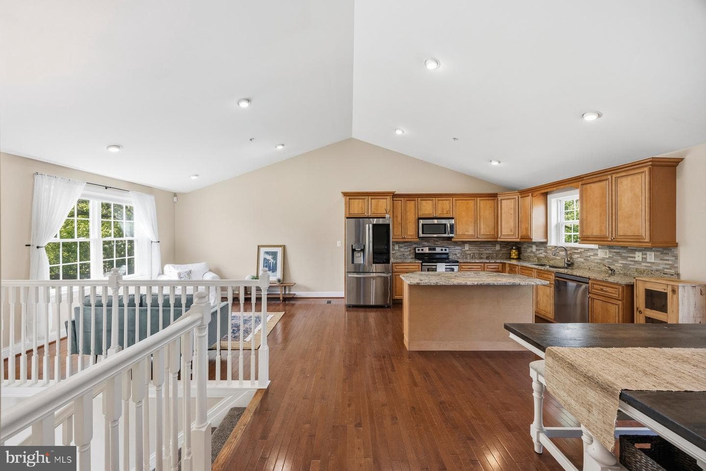 2261 Park Hill Avenue photo 4