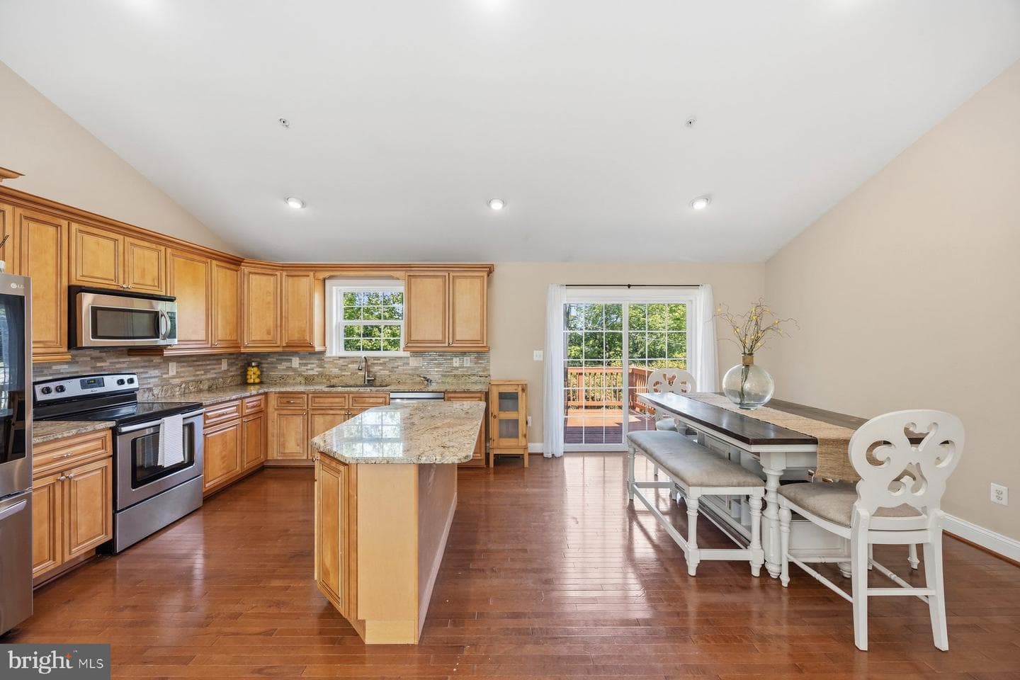 2261 Park Hill Avenue photo 8