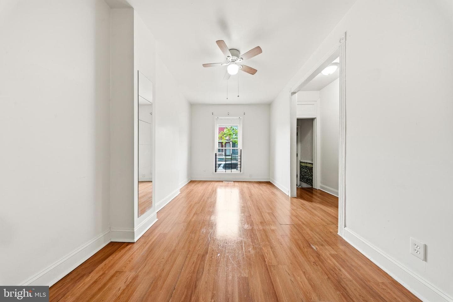 2516 W Pratt Street photo 5
