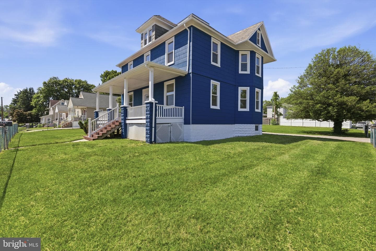 3914 Pinewood Avenue photo 32