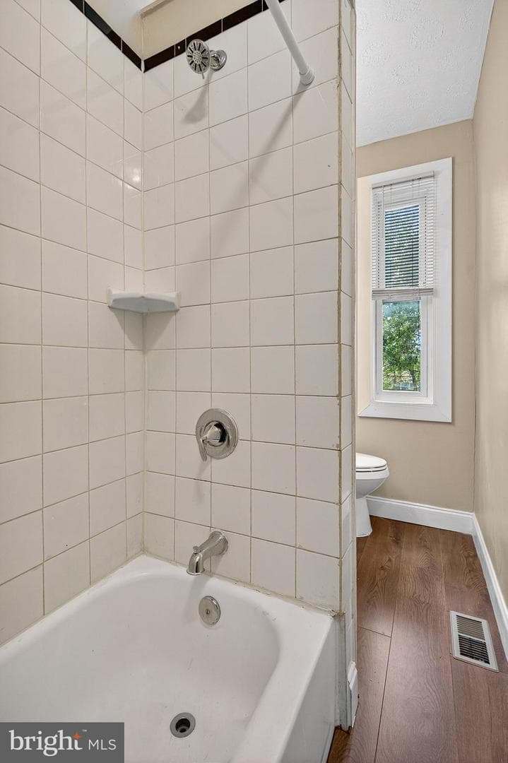 5217 Saint Charles Avenue photo 13