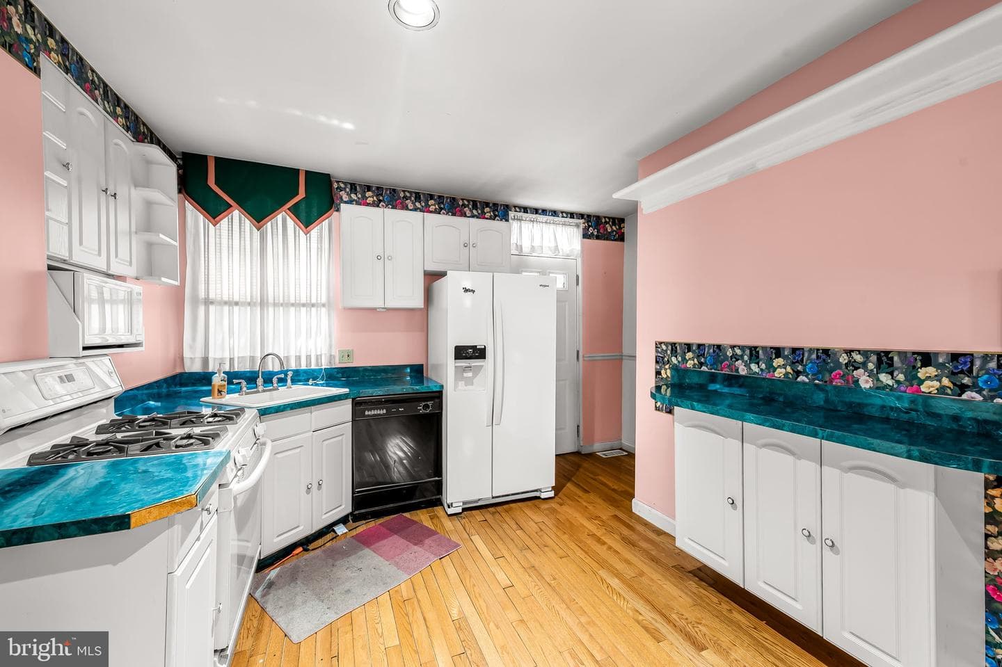 657 Portland Street photo 10