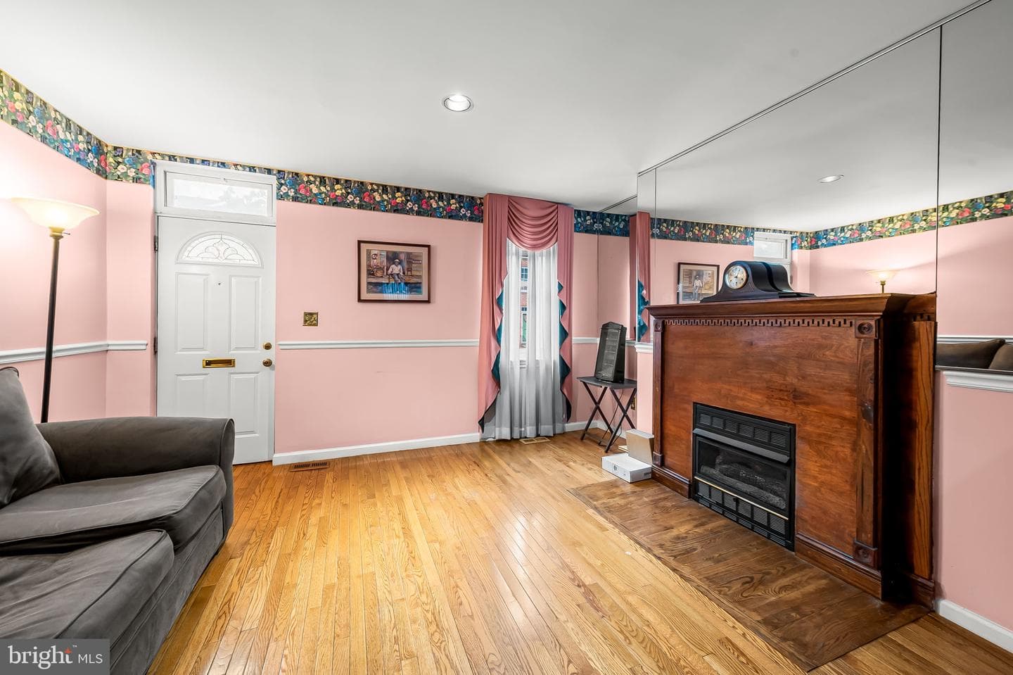 657 Portland Street photo 5