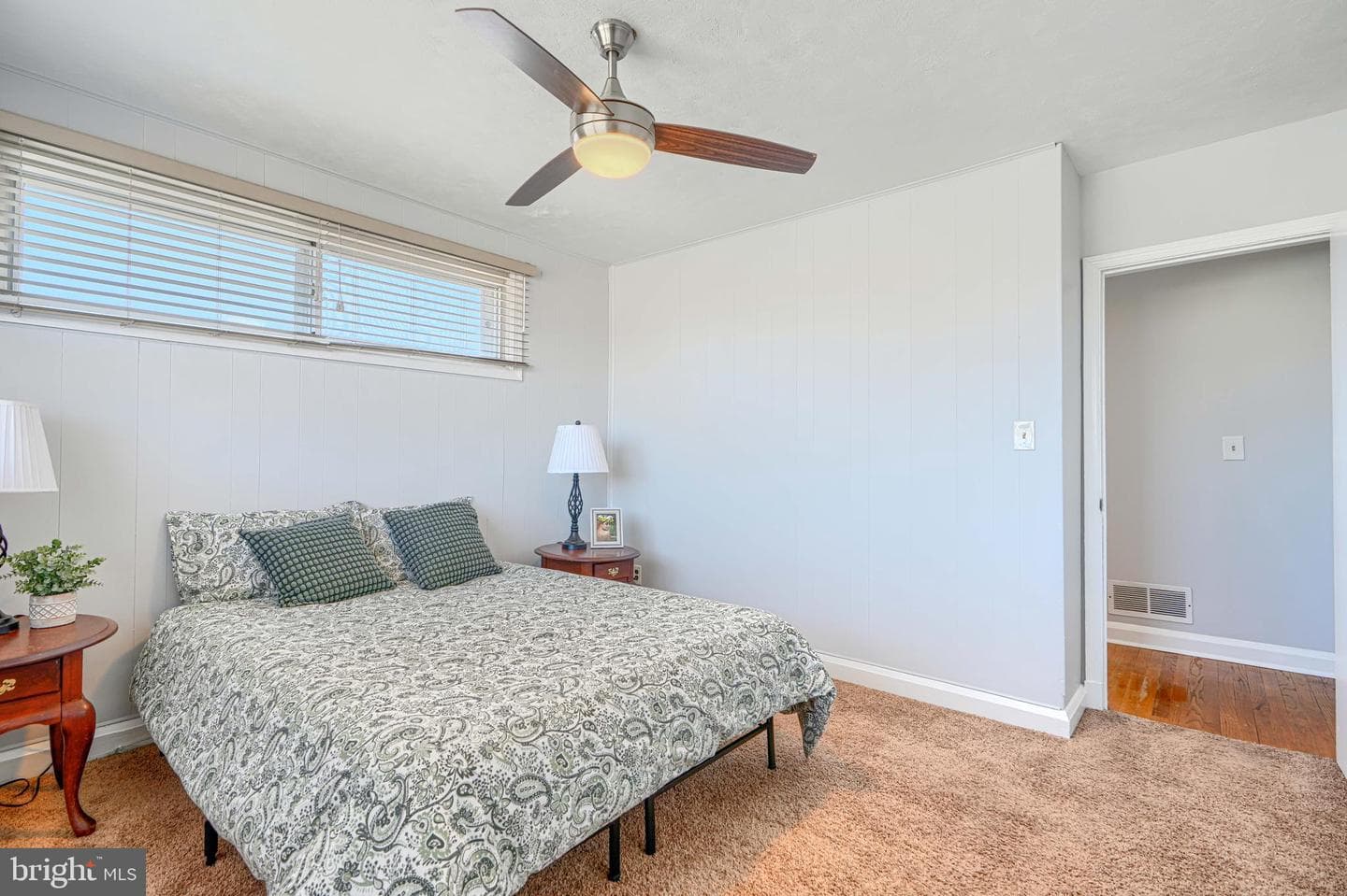 2119 Walshire Avenue photo 20