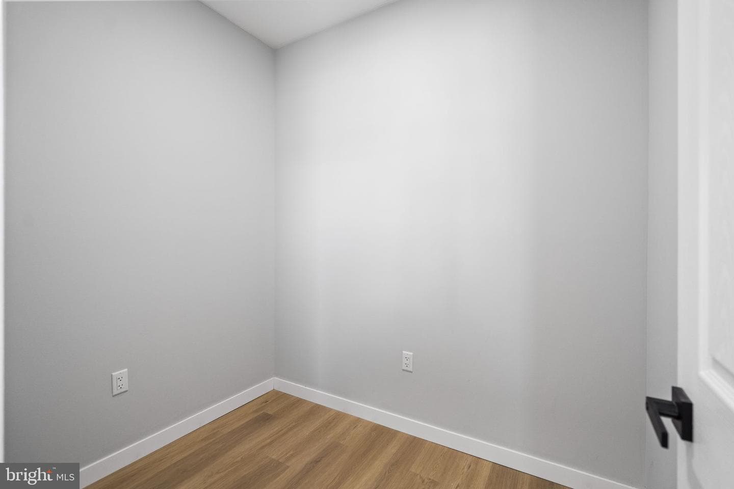 3015 Wylie Avenue photo 41