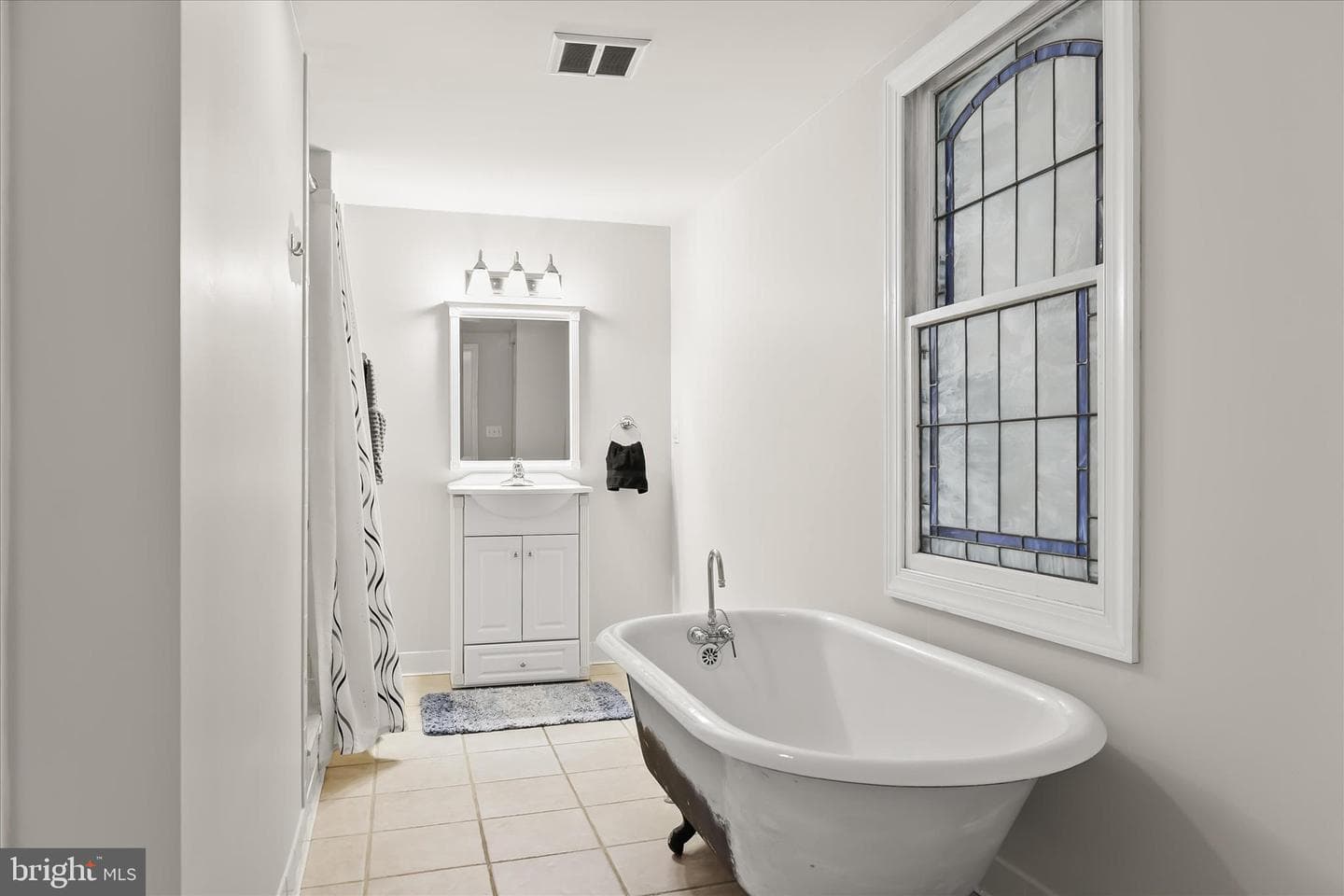 5708 Greenspring Avenue photo 8