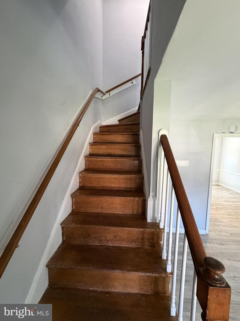 1239 Walters Avenue photo 11