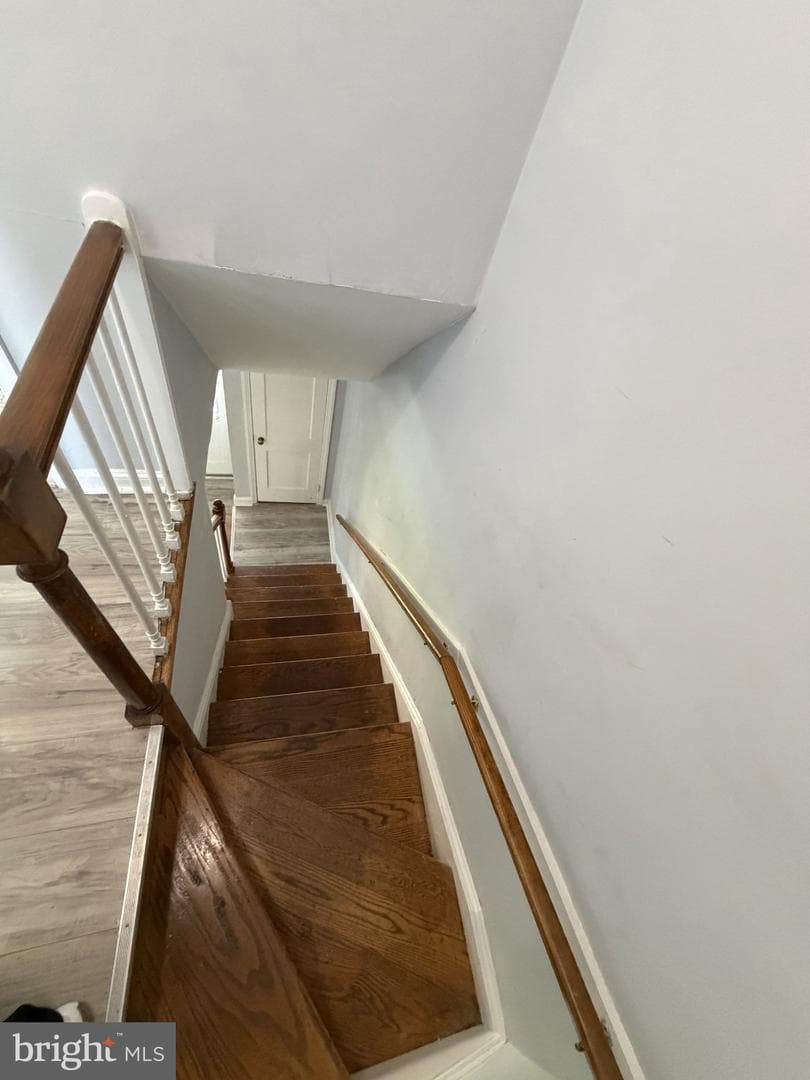 1239 Walters Avenue photo 12