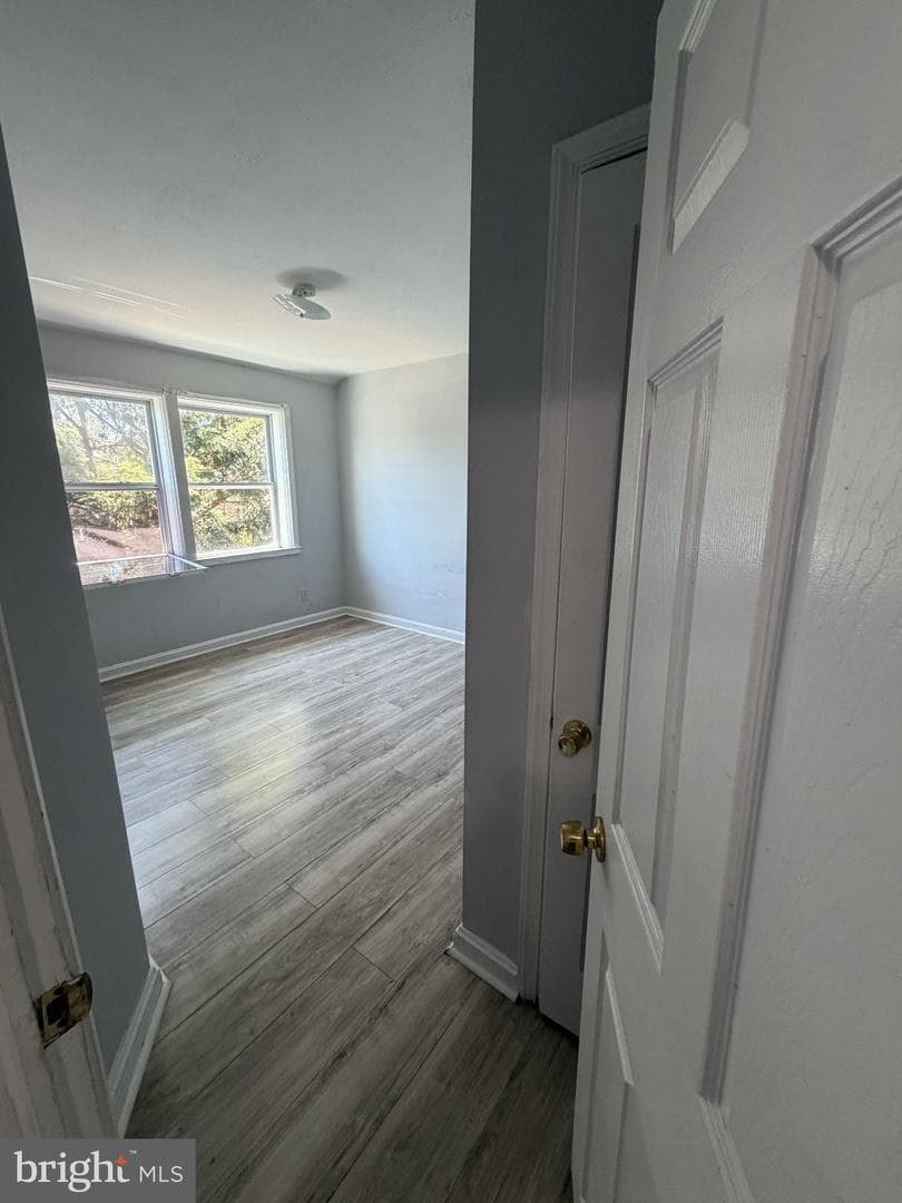 1239 Walters Avenue photo 16