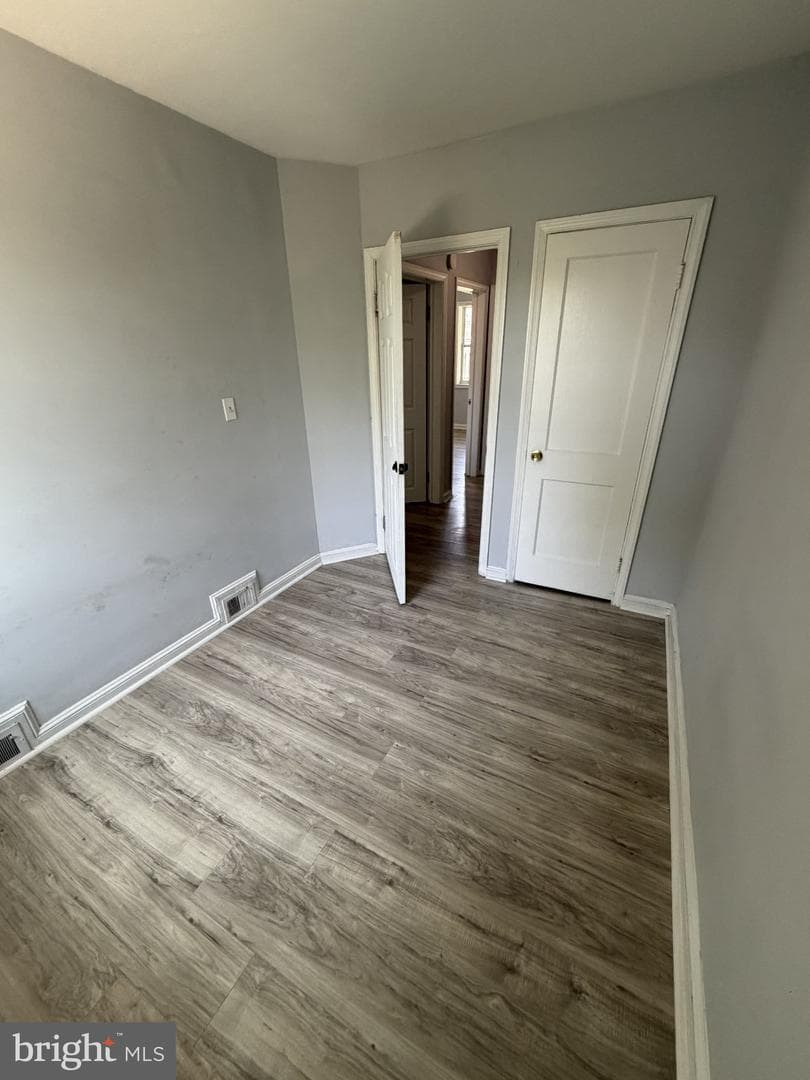 1239 Walters Avenue photo 20