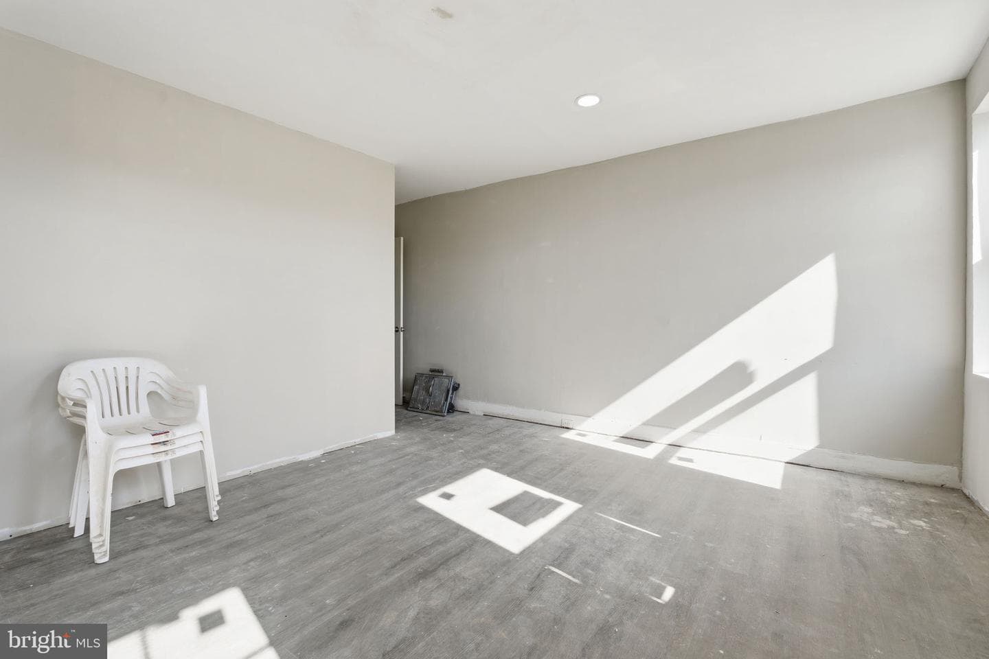 1328 N Carey Street photo 6