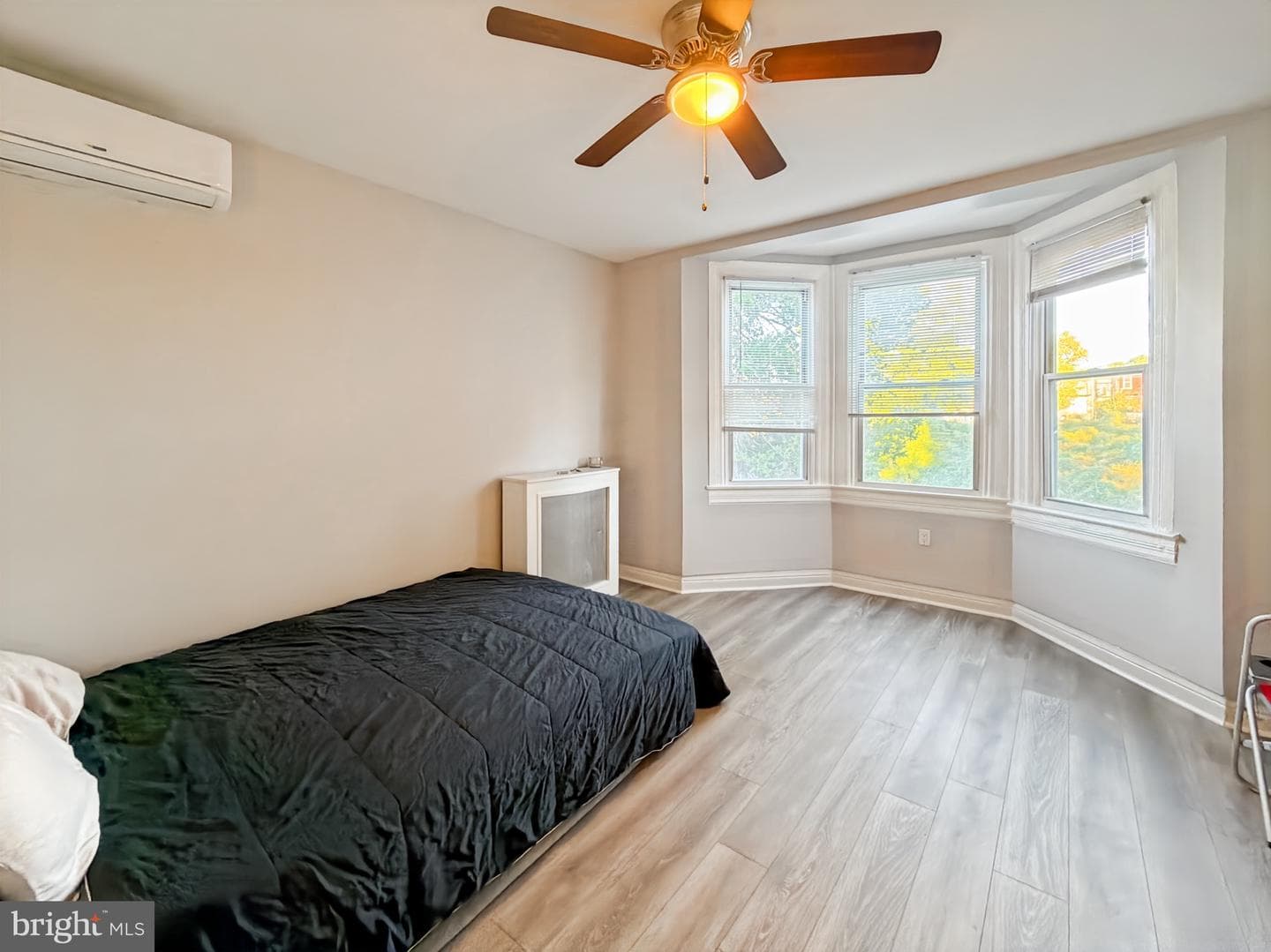 2210 Lyndhurst Avenue photo 21
