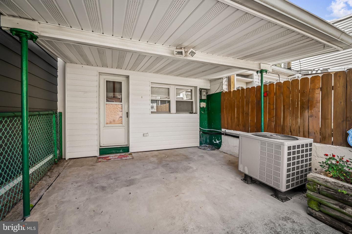 1715 Byrd Street photo 29