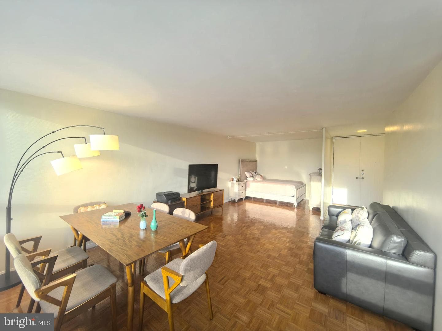 4000 N Charles Street #508 photo 14