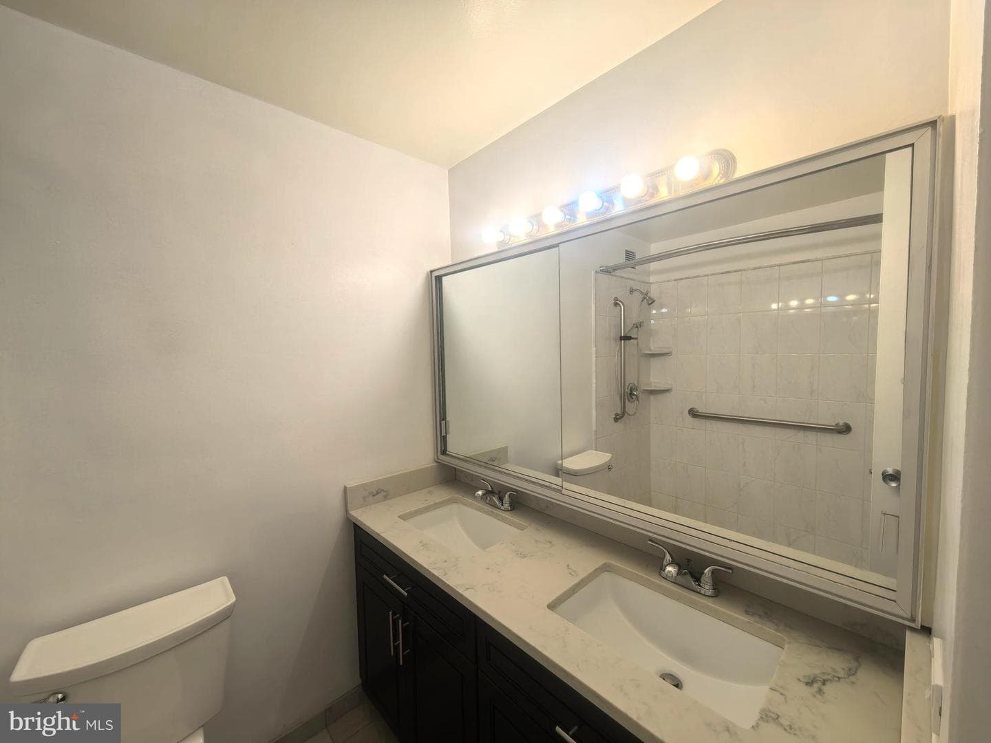 4000 N Charles Street #508 photo 15