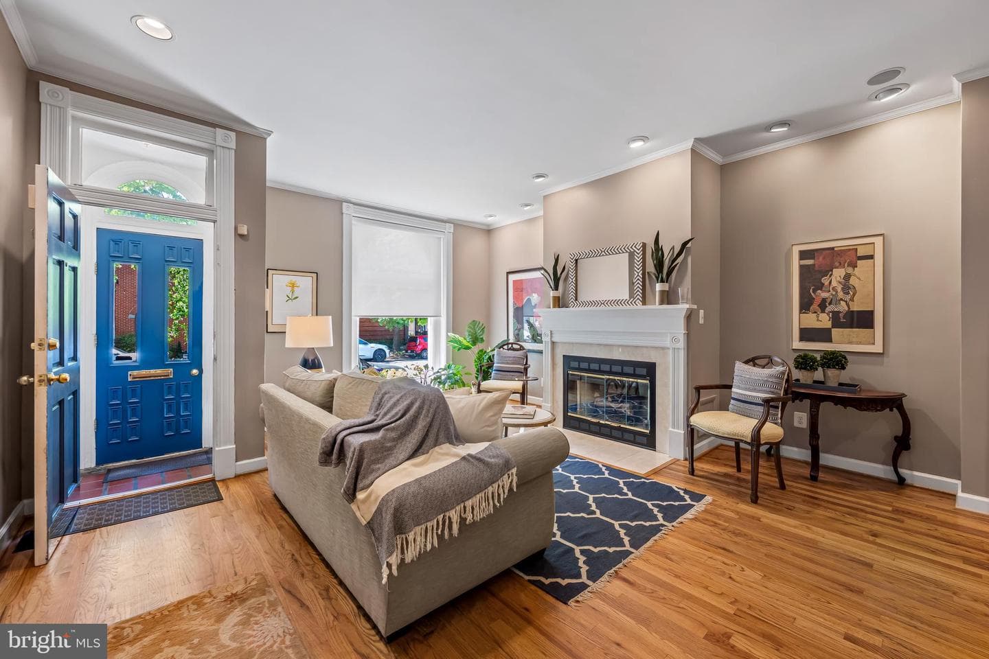 829 William Street photo 3