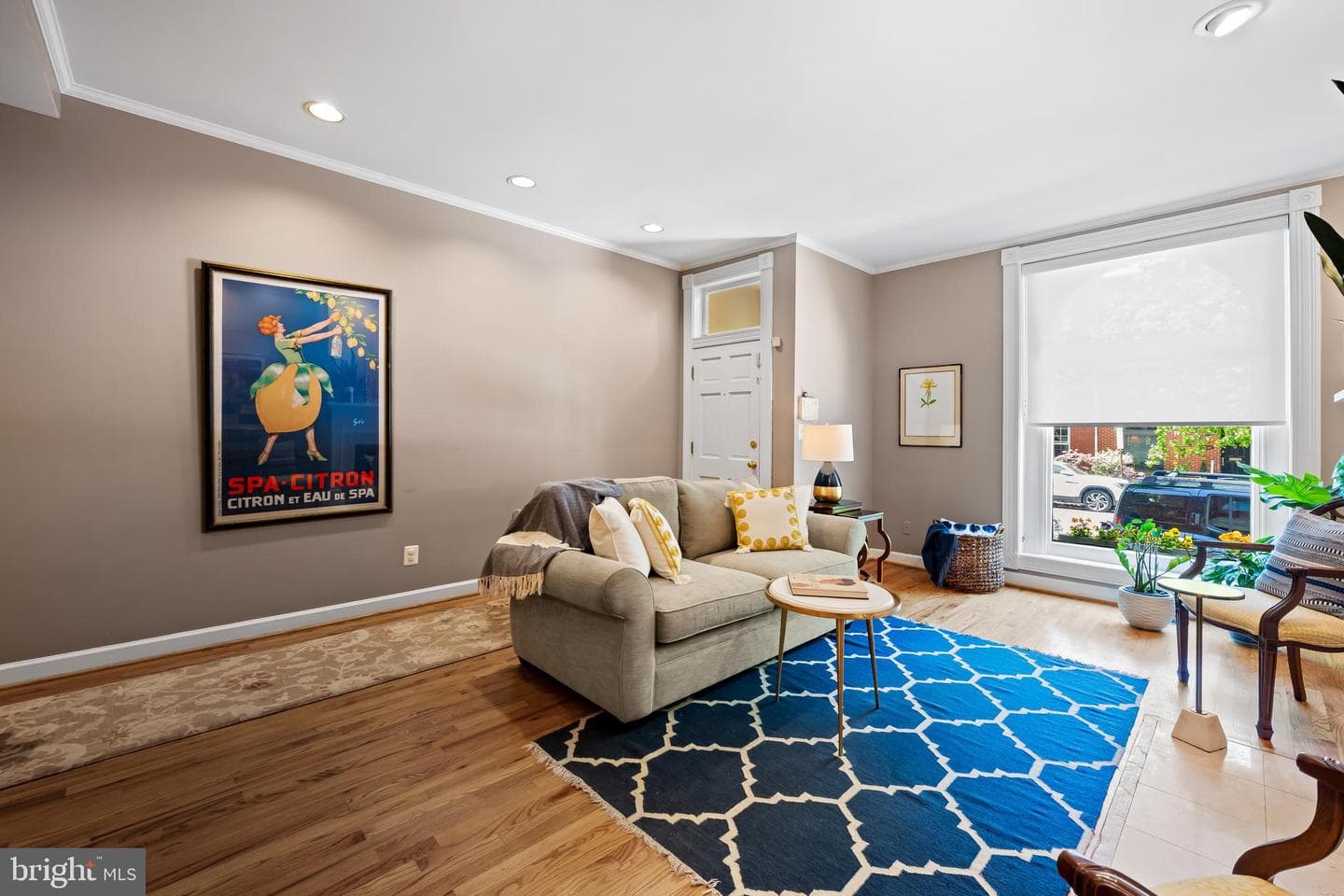 829 William Street photo 4