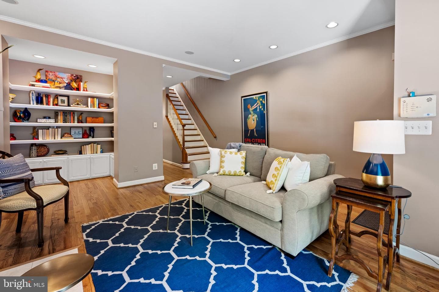 829 William Street photo 7