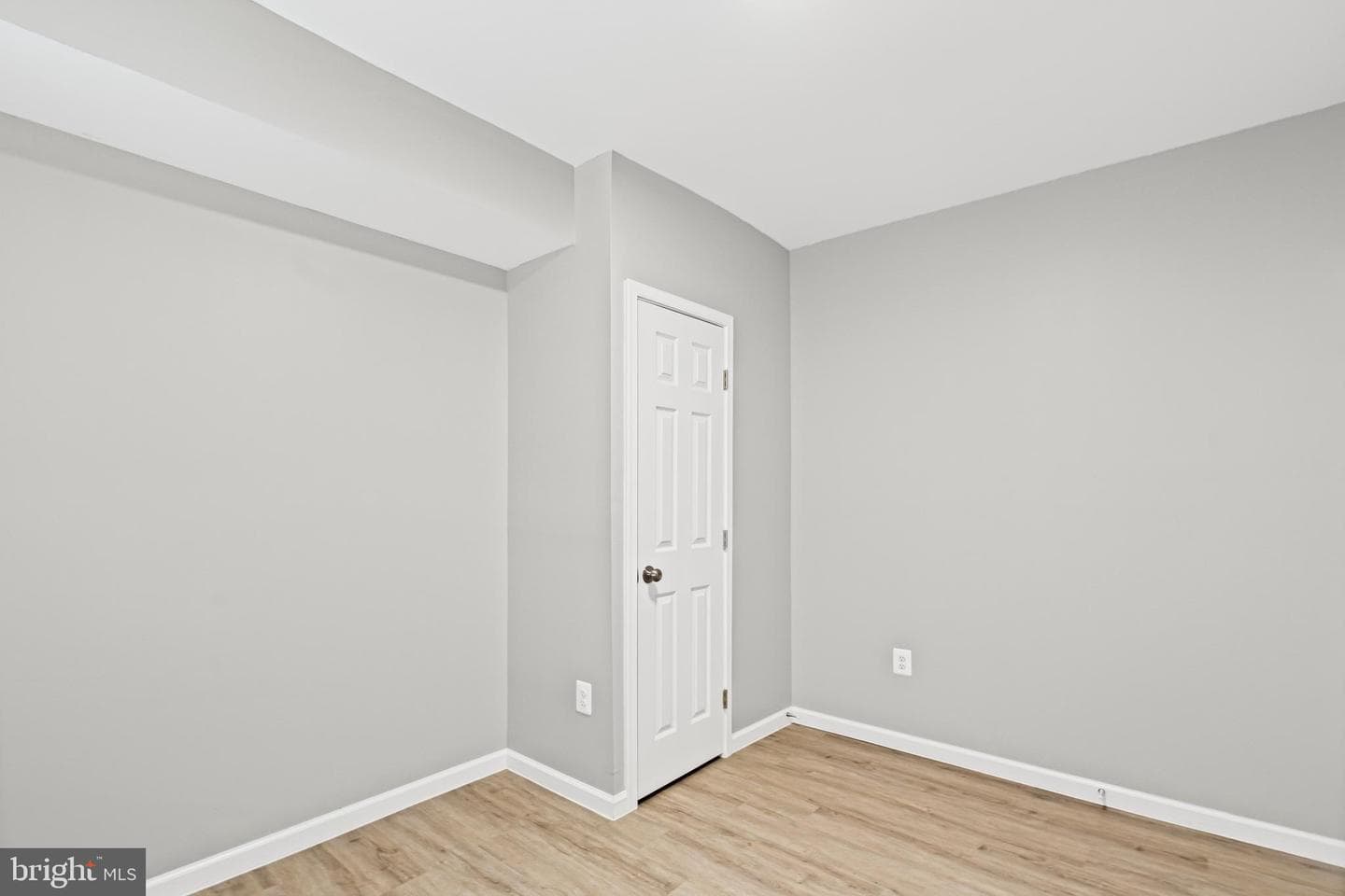 3034 Arunah Avenue photo 11