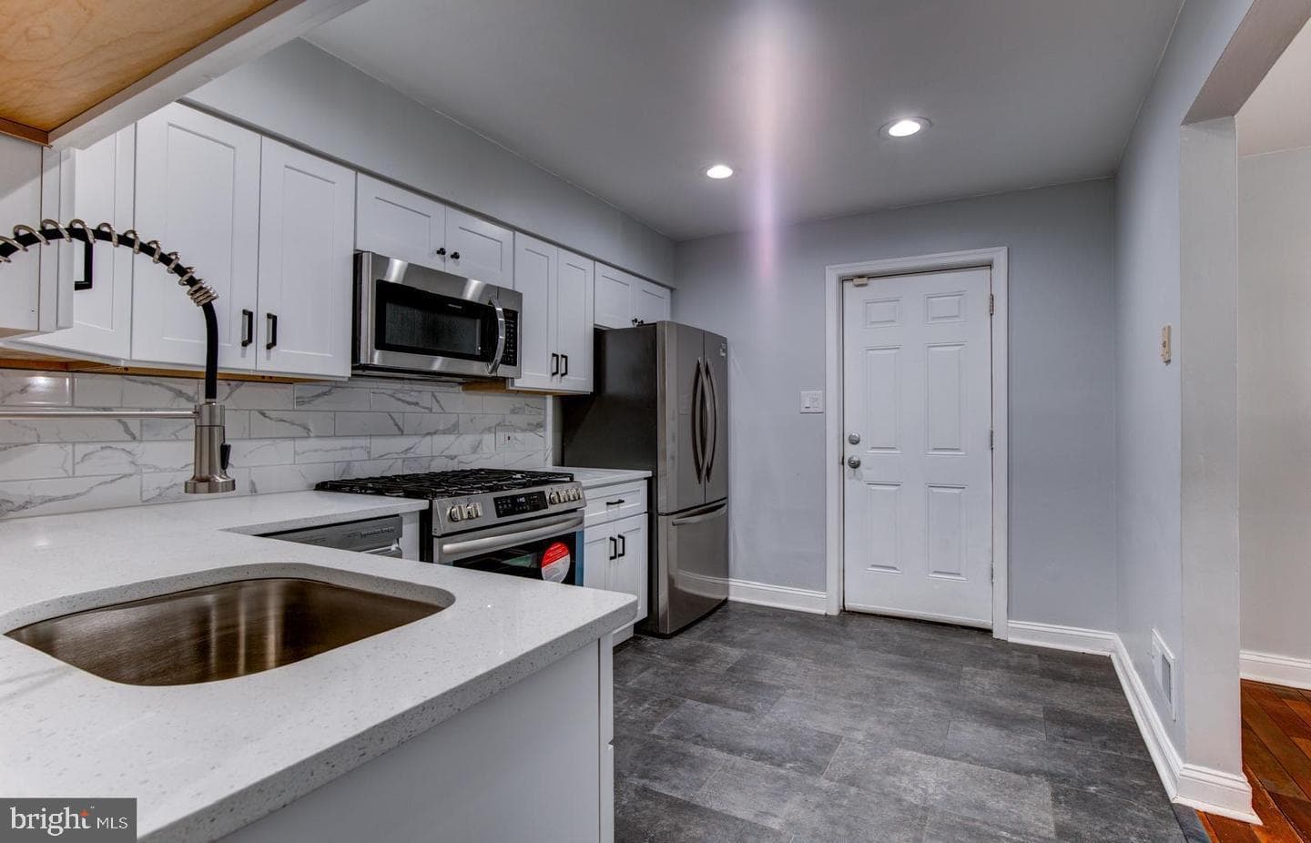 3537 Reisterstown Road photo 10